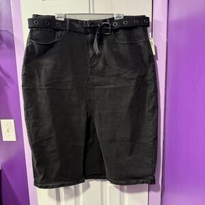 Hot Topic Black Midi Denim Skirt with Belt